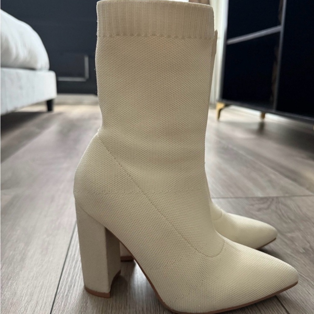 Elegant Cream Women's Ankle Boots